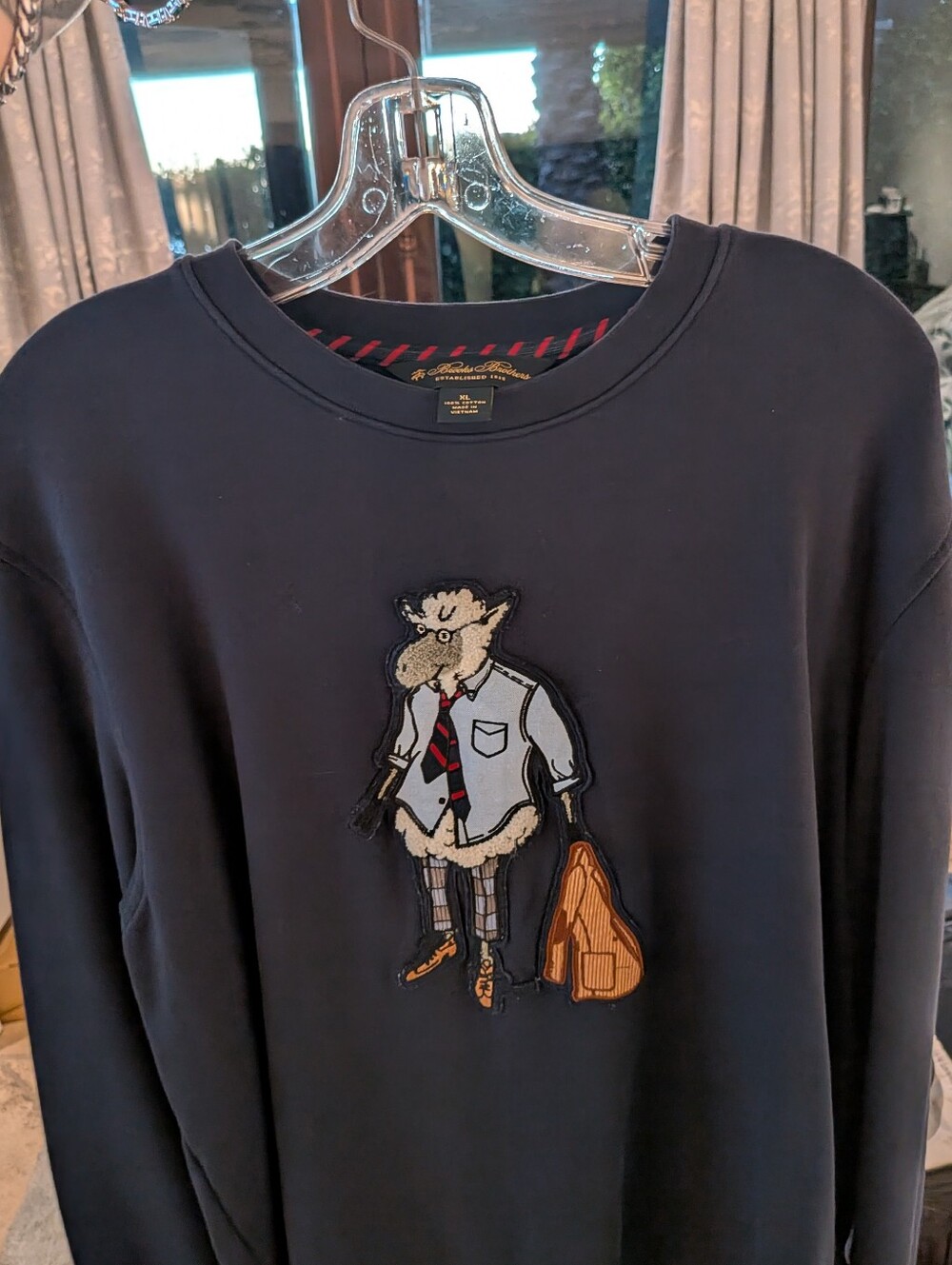 Rare Archival 2021 Brooks Brothers Henry the Sheep Applique Sweatshirt NWOT XL - Picture 3 of 7